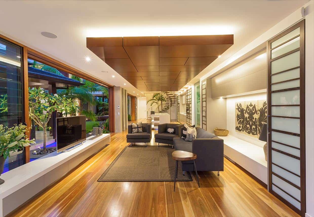 TROPICAL HOUSE Chris Clout Design
