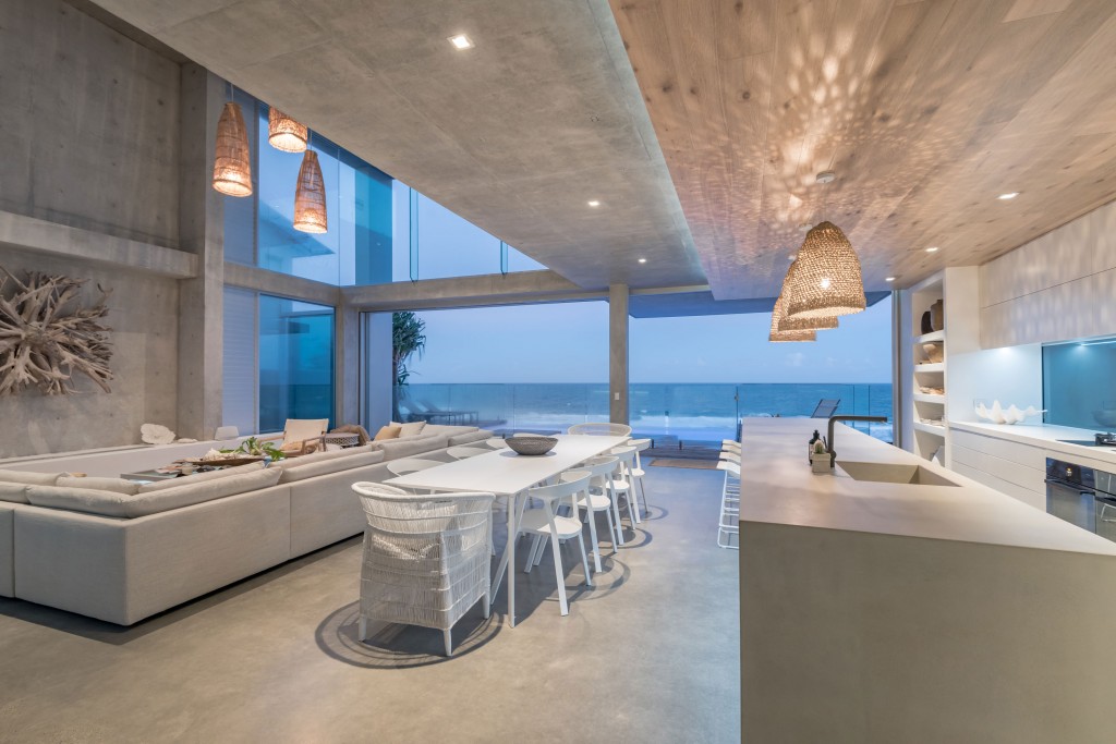 WHITE WATER HOUSE Chris Clout Design